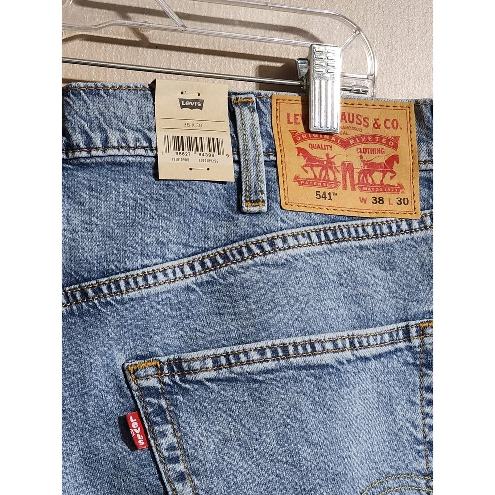 Levi's 541 Athletic Taper Jeans Stretch 38x30 Light Blue